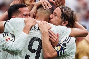 华体会体育-拜仁力克多特蒙德，姆巴佩扑点救主世界杯的简单介绍