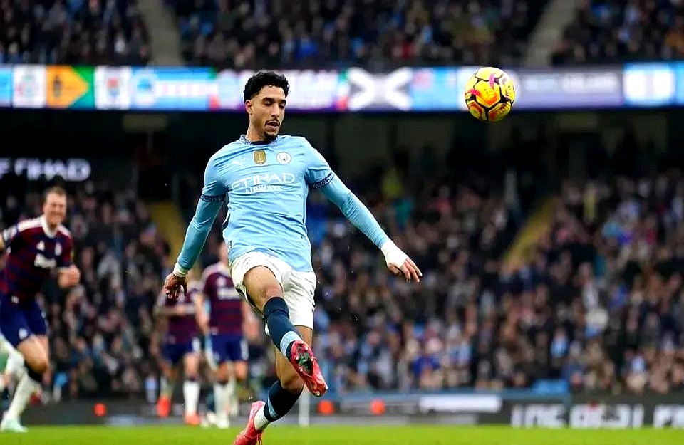 华体会登录-曼城险胜切尔西，莫德里奇扑点救主法甲  第1张